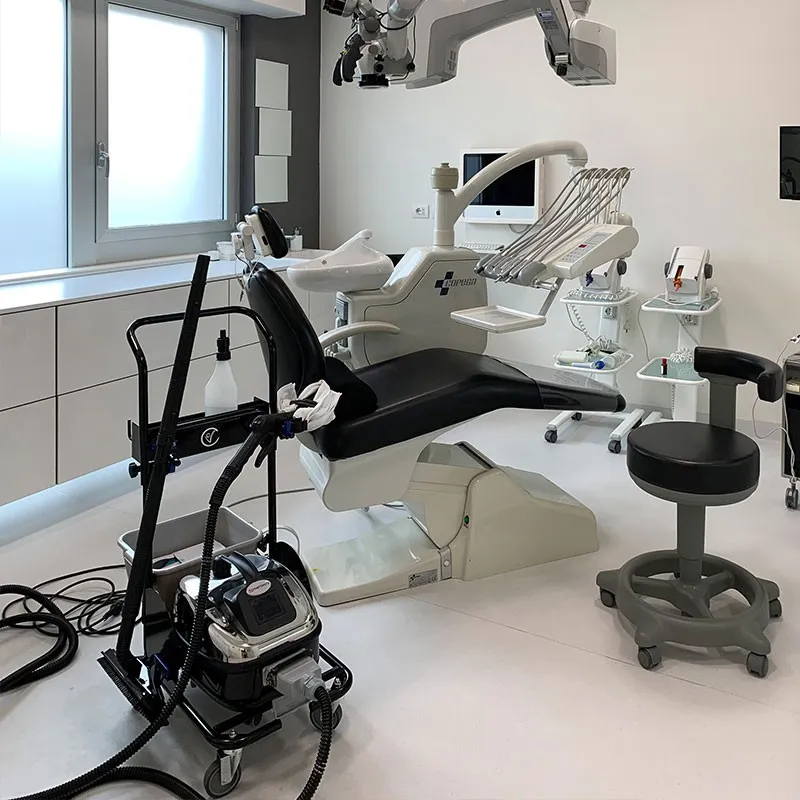 Menkini Nettoyeur à Vapeur MK2000 / 7 BAR / 2000 W 